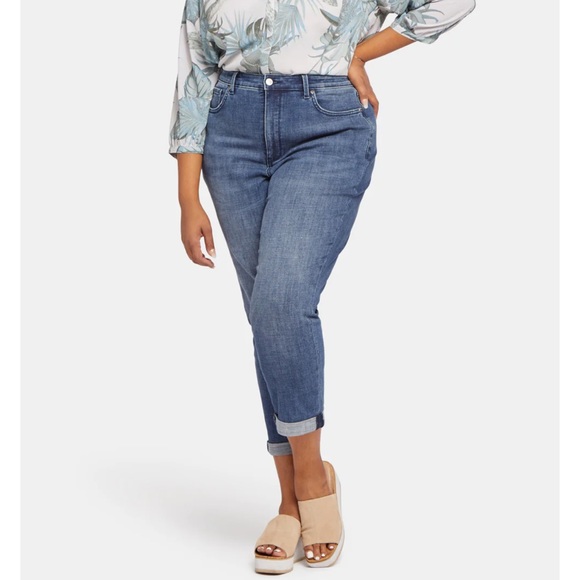 NYDJ Margot Girlfriend Jeans In Plus Size
With Roll Cuffs. - Picture 2 of 11